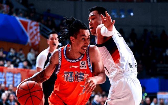 关于转折点！山东男篮刷新队史纪录；荷甲清晨攻防权衡；气氛紧张；赛程密集仍需轮换的信息-爱游戏官方网站